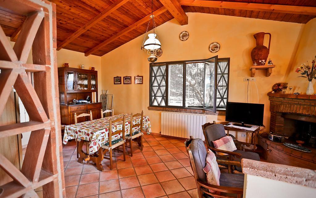 Podere Lo Stringaio Fauglia Szoba fotó